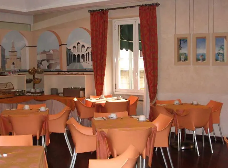 Heart Hotel Milano  Mediolan