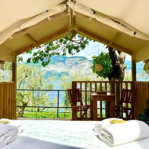  Camping Monja Village Italië