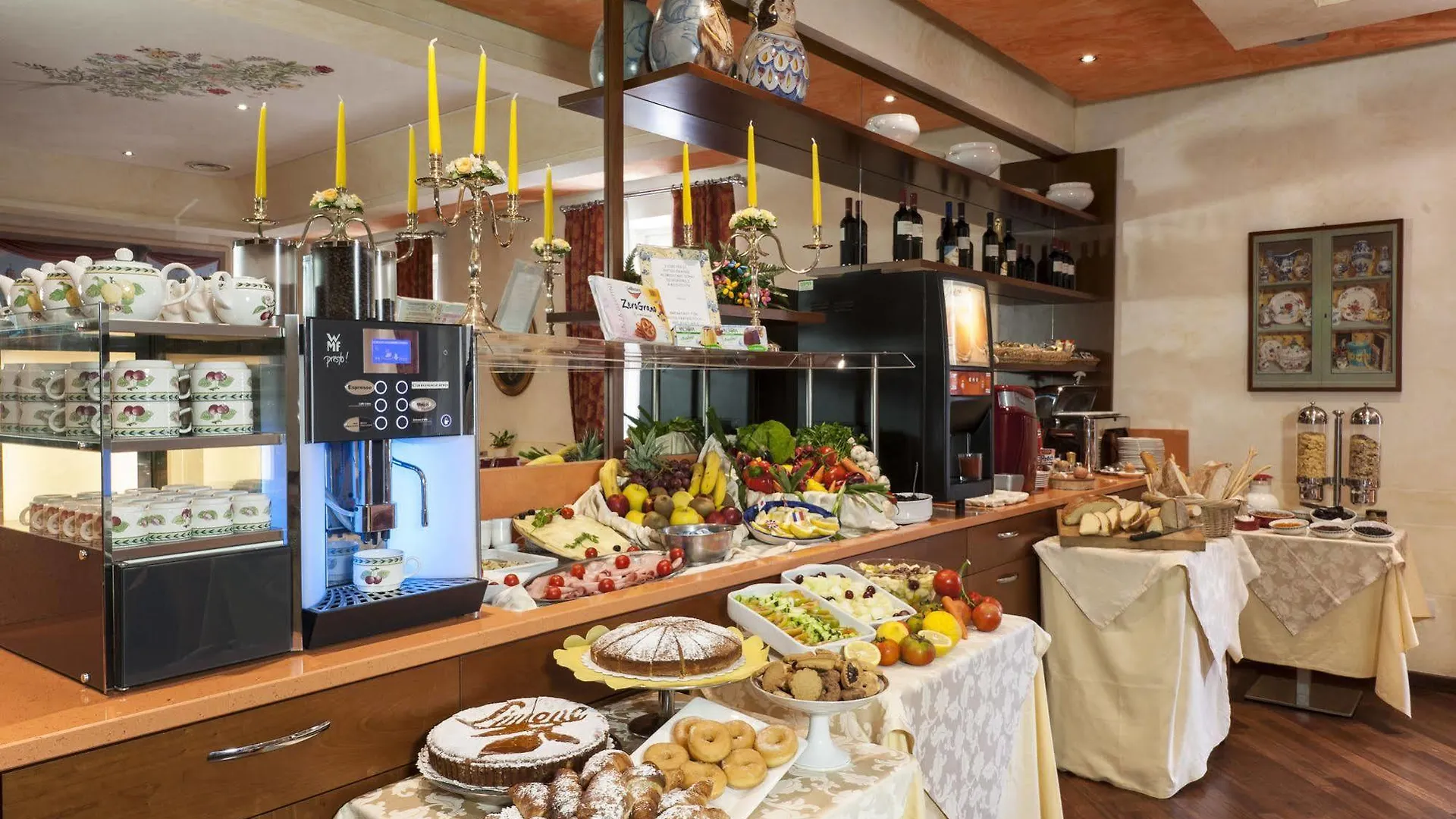 Heart Hotel Milano 4*,